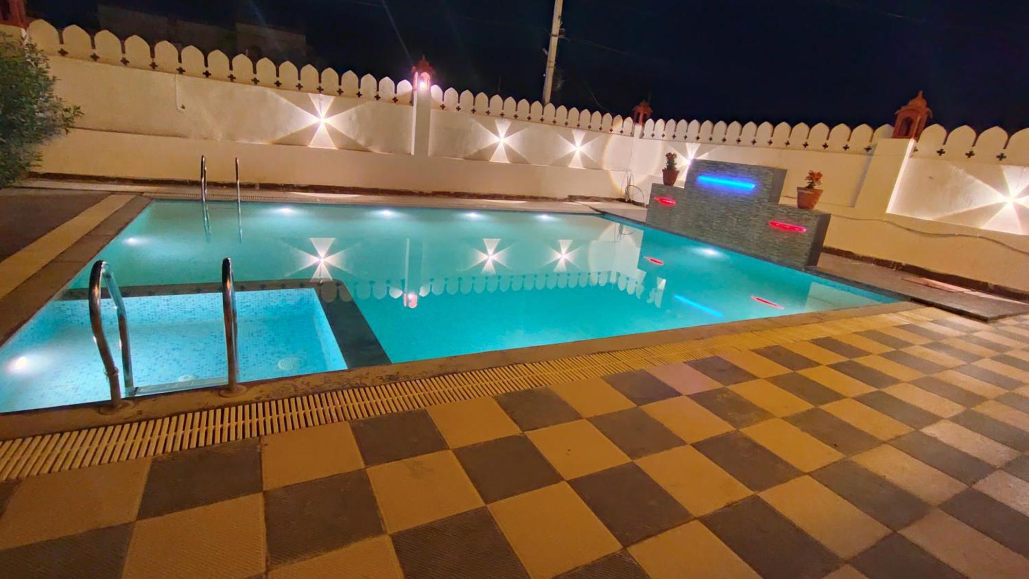 Hotel Grand Vijay Puskár Kültér fotó