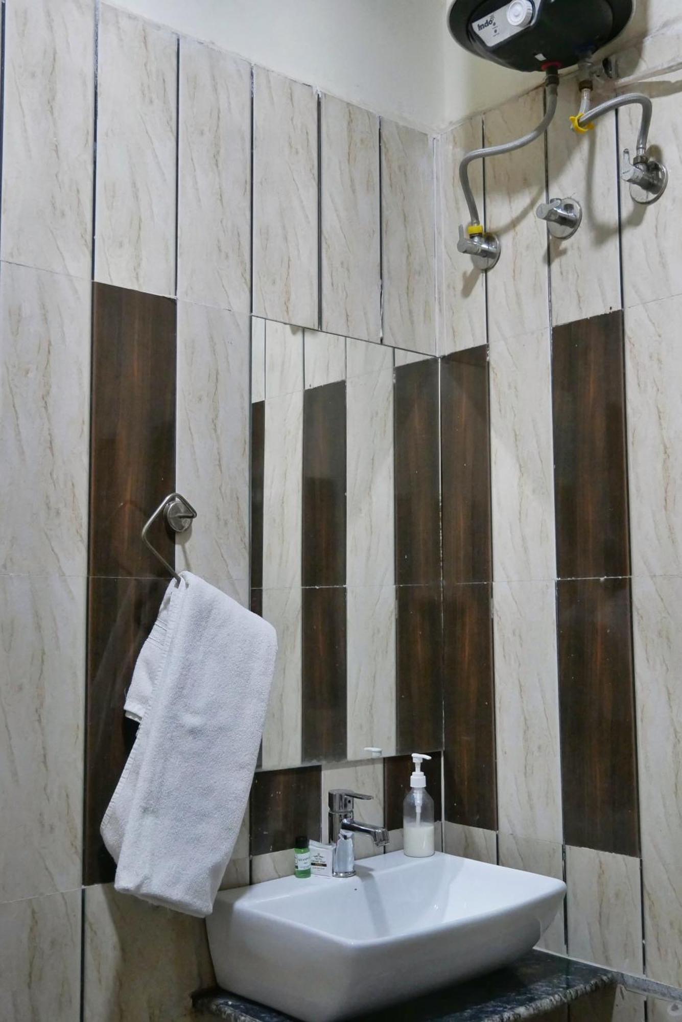 Hotel Grand Vijay Puskár Szoba fotó