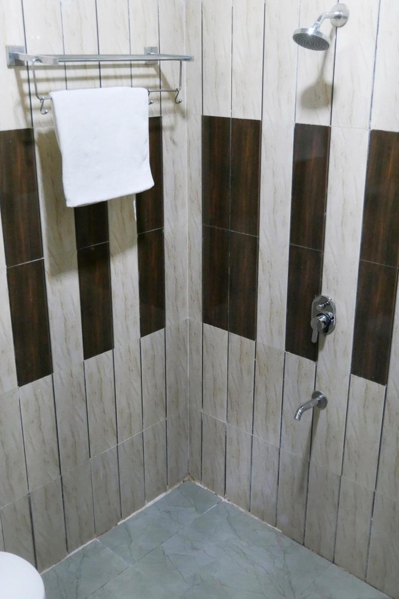 Hotel Grand Vijay Puskár Szoba fotó