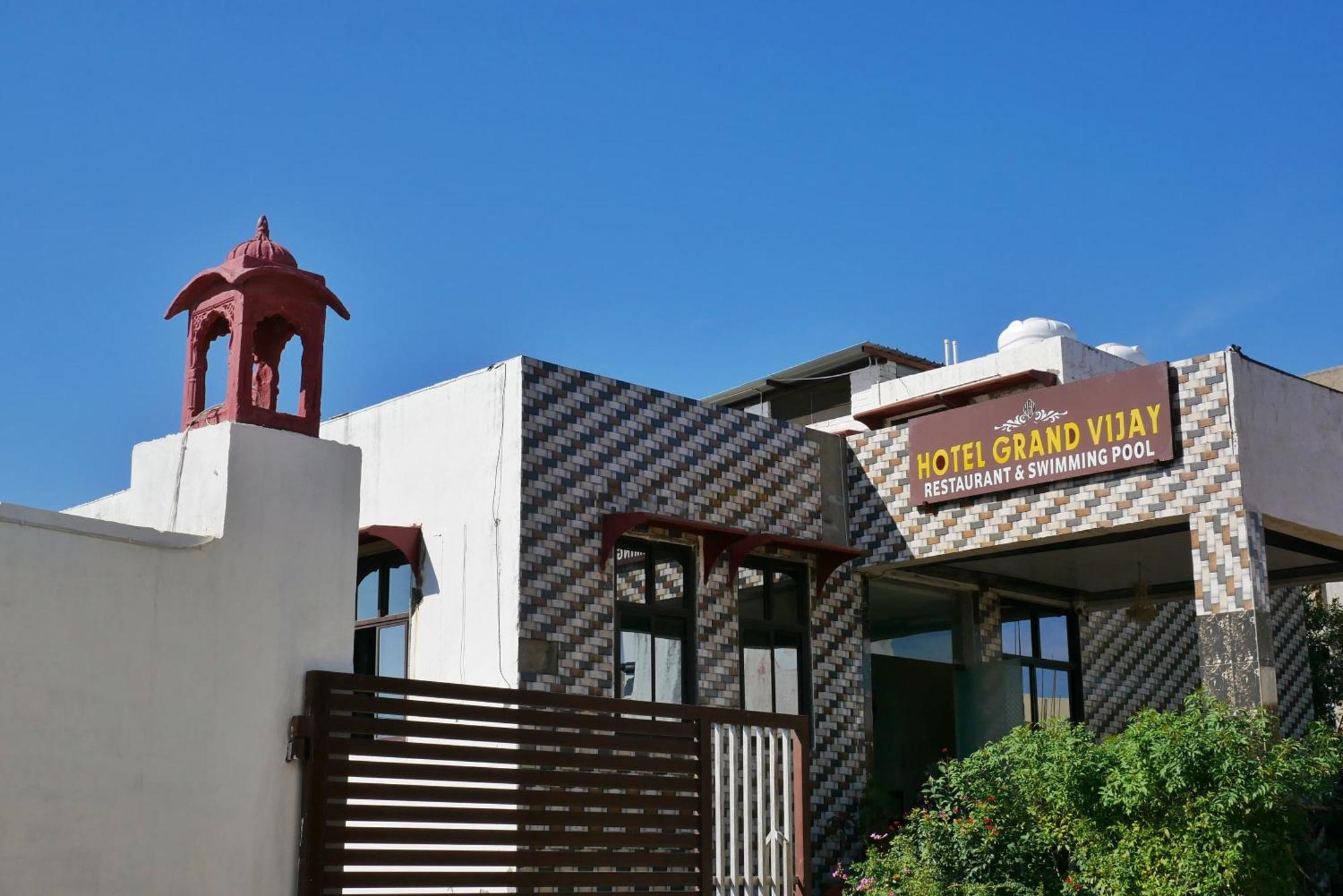 Hotel Grand Vijay Puskár Kültér fotó